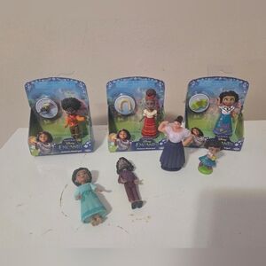Disney Encanto Family Figurine Set Of 7